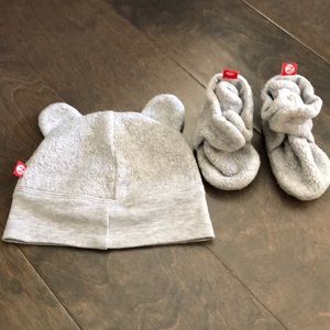 Zutano hat and booties